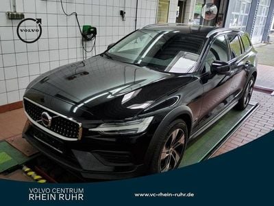 Gebraucht Volvo V60 CC Plus 197 PS (144 kW) 2023 Black solid stone / solid Kombi