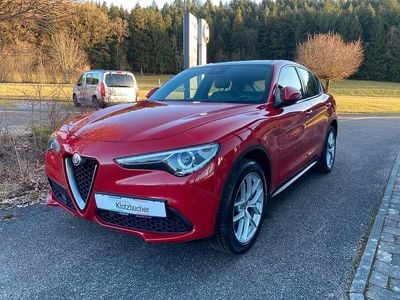 Gebraucht Alfa Romeo Stelvio Super 200 PS (147 kW) 2018 Rot SUV