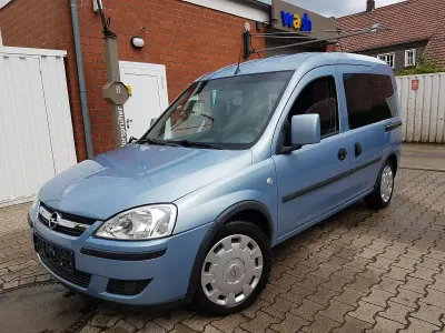 Gebraucht Opel Combo Edition 94 PS (69 kW) 2008 Blau Van / Kleinbus