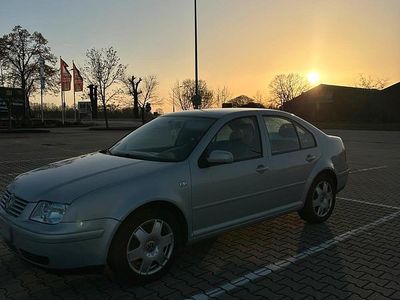Usata VW Bora 101 CV (74 kW) 1999 Argento Berlina