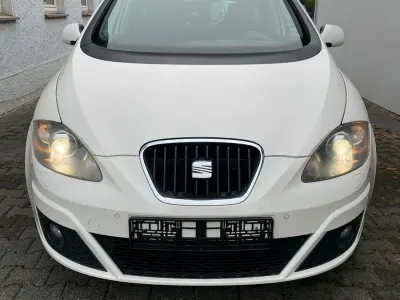 Używany Seat Altea XL 160 KM (117 kW) 2010 Biały Minivan