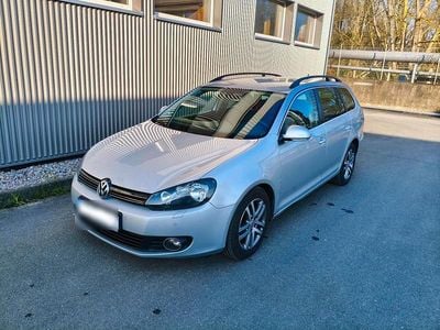Gebraucht VW Golf VI Comfortline 105 PS (77 kW) 2010 Silber Kleinwagen