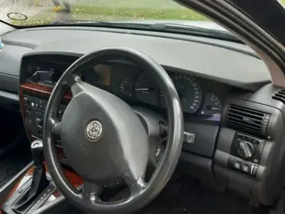 Second-hand Opel Omega 218 CP (160 kW) 2002 Argintiu Berlinǎ