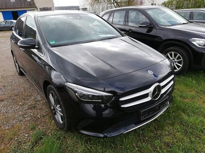 Mercedes B220