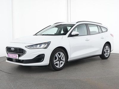 Gebraucht Ford Focus Cool & Connect 101 PS (74 kW) 2022 Frost weiß Limousine