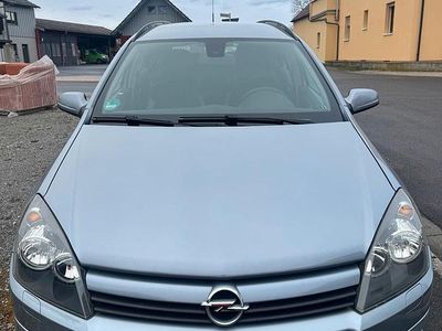 Gebraucht Opel Astra 100 PS (73 kW) 2004 Silber Kombi