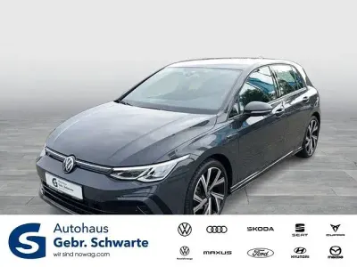 Gebraucht VW Golf VIII R-line 131 PS (96 kW) 2024 Grau Limousine