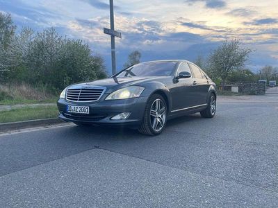 Second-hand Mercedes S500 387 CP (284 kW) 2005 Gri Berlinǎ
