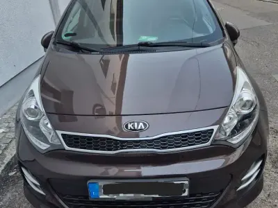 Gebraucht Kia Rio DREAM-TEAM Edition 109 PS (80 kW) 2016 Braun Kleinwagen