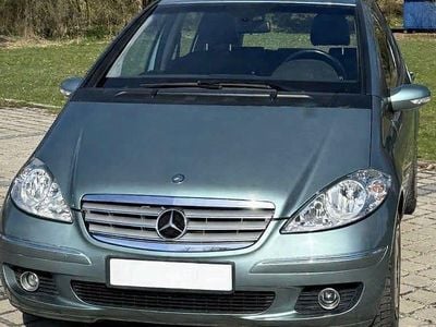 Gebraucht Mercedes A150 Elegance 95 PS (69 kW) 2005 Grün Van / Kleinbus