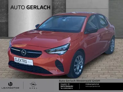 Begagnad Opel Corsa-e Edition 100 kW (136 HK) 2021 Orange Halvkombi