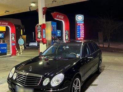 Mercedes E320