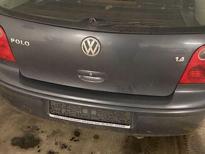 Grau Gebraucht 2002 VW Polo Basis Limousine | 850 € (Guter Preis)
