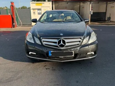 Gebraucht Mercedes E350 292 PS (214 kW) 2009 Schwarz Coupé
