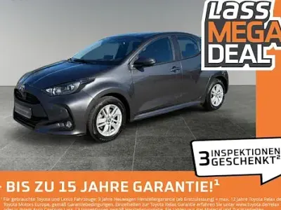 Gebraucht Toyota Yaris Hybrid Comfort 116 PS (85 kW) 2025 Grau Limousine