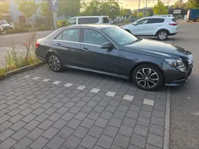 Gebraucht Mercedes E250 204 PS (150 kW) 2014 Grau Limousine