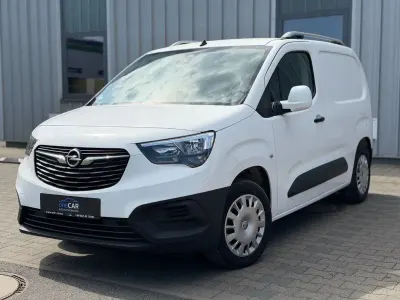 Second-hand Opel Combo Edition 102 CP (75 kW) 2019 Alb Monovolum