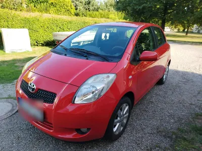 Gebraucht Toyota Yaris 69 PS (50 kW) 2008 Rot Kleinwagen