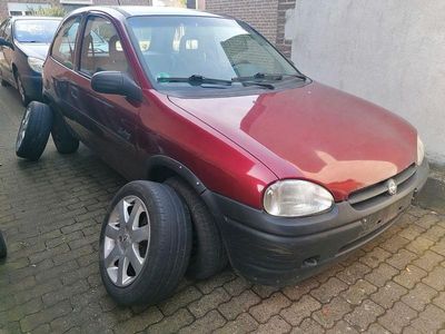Gebraucht Opel Corsa Swing 45 PS (33 kW) 1995 Rot Kleinwagen