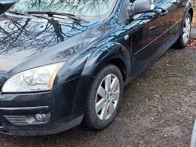 Schwarz Gebraucht 2008 Ford Focus Ghia Limousine | 1.800 € (Guter Preis)