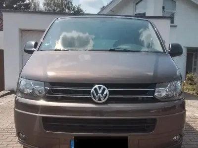Gebraucht VW Multivan 140 PS (102 kW) 2010 Braun Van / Kleinbus