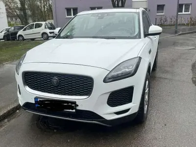 Gebraucht Jaguar E-Pace SE 180 PS (132 kW) 2018 Weiß SUV
