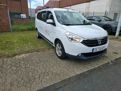 Używany Dacia Lodgy 116 KM (85 kW) 2013 Biały Minivan