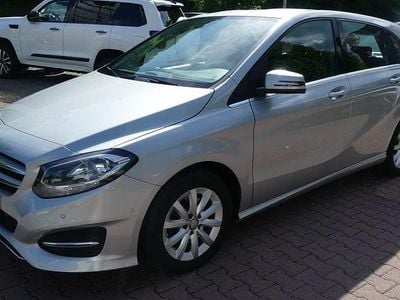 Mercedes B200