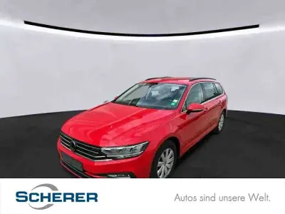 Gebraucht VW Passat Business 122 PS (89 kW) 2023 Tornadorot Kombi