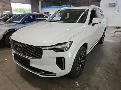 Gebraucht Volvo XC90 Plus 250 PS (183 kW) 2025 Weiß SUV