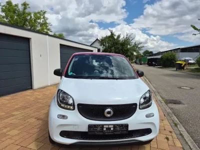Gebraucht Smart ForFour Basis 71 PS (52 kW) 2019 Rot Kleinwagen