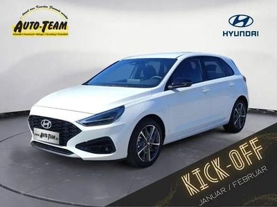 Weiß Gebraucht 2024 Hyundai i30 Advantage Limousine | 19.200 € (Guter Preis)