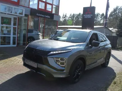 Gebraucht Mitsubishi Eclipse Cross Select 188 PS (138 kW) 2022 Platinumgrau SUV