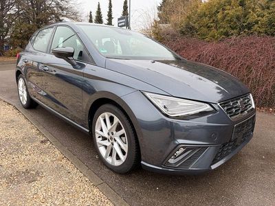 Grau Gebraucht 2023 Seat Ibiza FR Kleinwagen | 19.800 € (Fairer Preis)