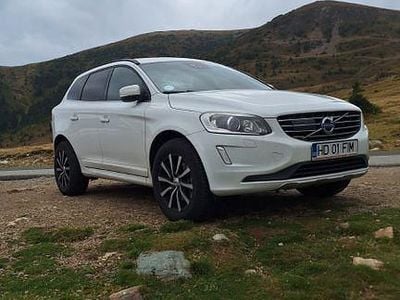 Gebraucht Volvo XC60 Momentum 181 PS (133 kW) 2014 Weiß SUV