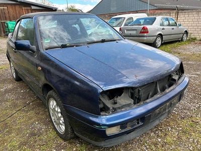 Usata VW Golf 116 CV (85 kW) 1996 Blu Cabrio