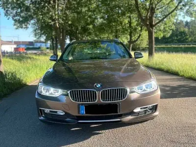 Gebraucht BMW 320 184 PS (135 kW) 2013 Braun Limousine
