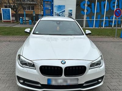 Gebraucht BMW 530 Sport Line 258 PS (189 kW) 2015 Weiß Kombi