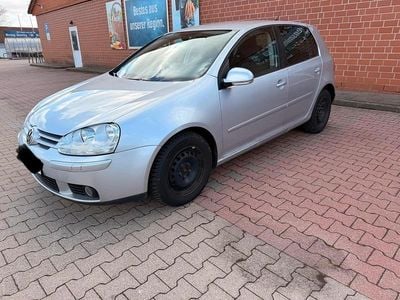 Usata VW Golf VI 105 CV (77 kW) 2008 Argento Utilitaria