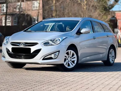 Usata Hyundai i40 136 CV (100 kW) 2015 Argento Station wagon