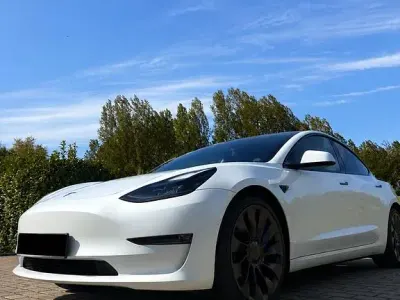 Gebraucht Tesla Model 3 Performance 350 kW (476 PS) 2022 Weiß Limousine
