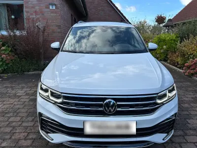 Gebraucht VW Tiguan R-line 245 PS (180 kW) 2022 Weiß SUV