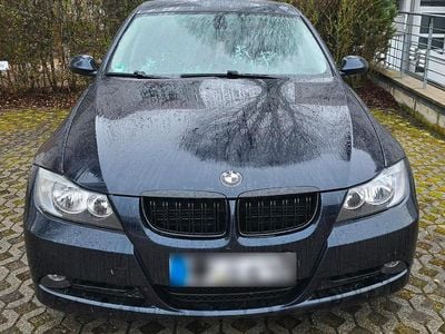 Gebraucht BMW 318 Sport Line 143 PS (105 kW) 2008 Schwarz Limousine