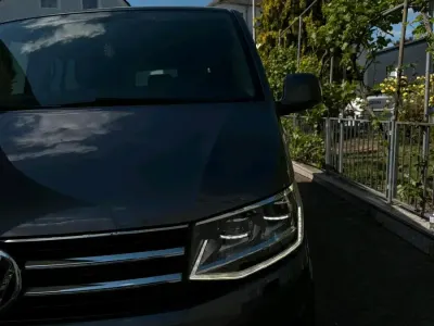 Gebraucht VW Caravelle 150 PS (110 kW) 2018 Grau Van