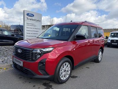 Neu Ford Tourneo Courier Titanium 125 PS (91 kW) 2026 Rot Van / Kleinbus