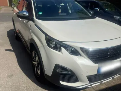 Gebraucht Peugeot 5008 S 136 PS (100 kW) 2017 Weiß SUV