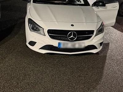 Mercedes CLA180