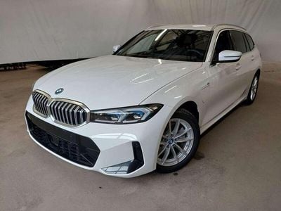 BMW 330e