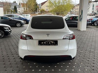 Begagnad Tesla Model Y 378 kW (514 HK) 2023 Vit SUV
