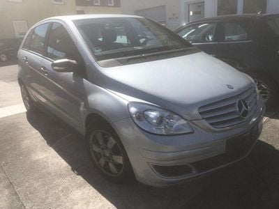 Mercedes B180